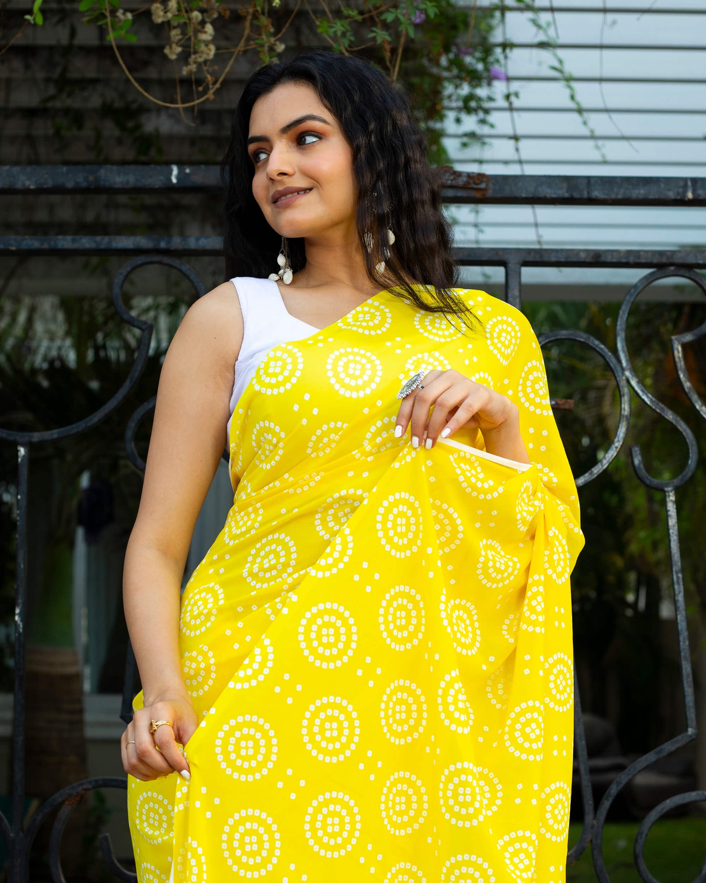 Lemon Yellow And White Bandhani Pattern Digital Print Georgette Saree With Tassels