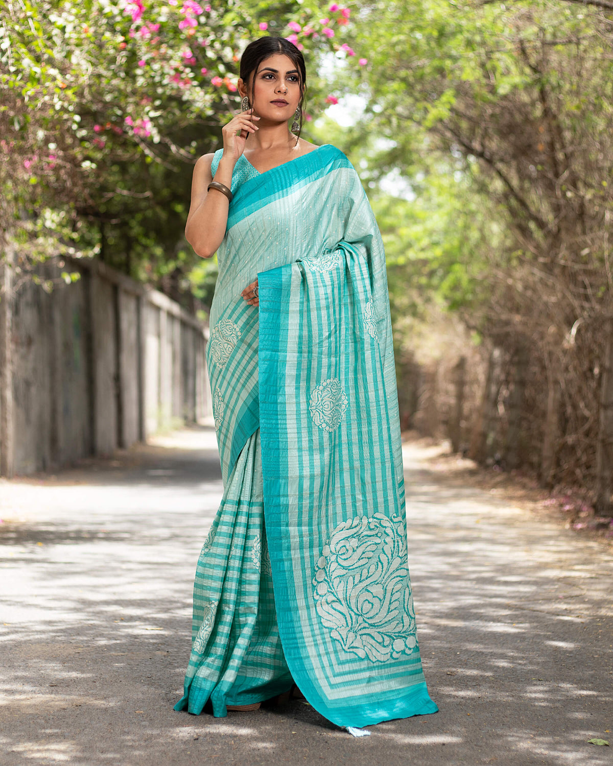 Electric Blue And White Ethnic Pattern Digital Print Art Tusser Silk Saree With Tassels