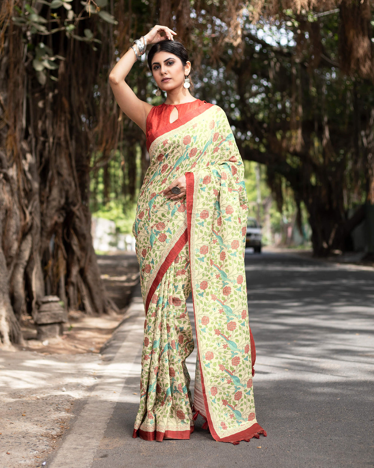 Ecru Beige And Maroon Floral Pattern Digital Print Art Tusser Silk Saree With Tassels