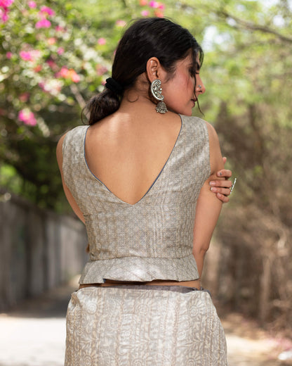 Lava Grey And White Floral Pattern Digital Print Art Tusser Silk Saree With Tassels