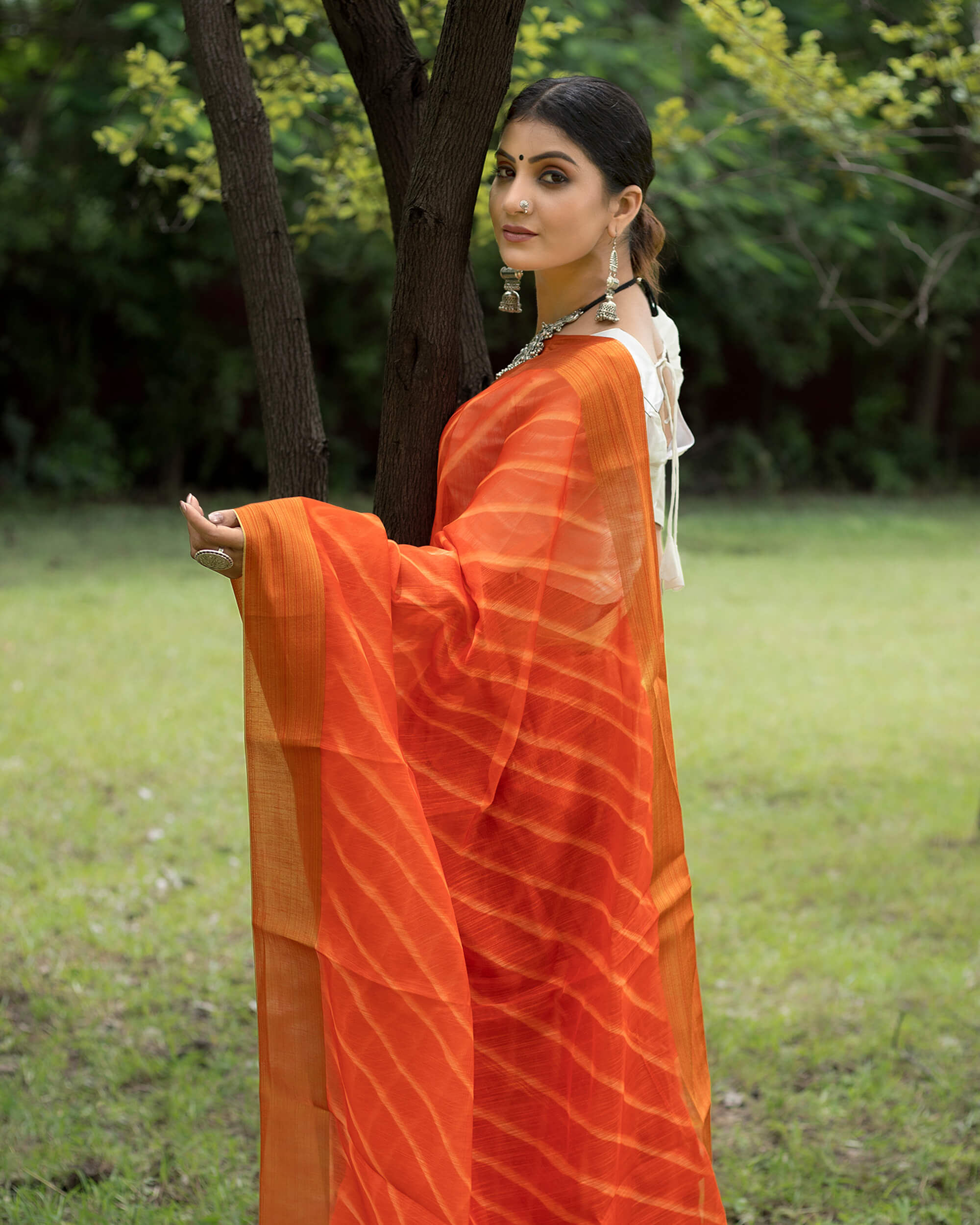 Banarasi Handwoven Pure Muga Silk Saree With Antique Resham Border-Ora –  Banarasikargha