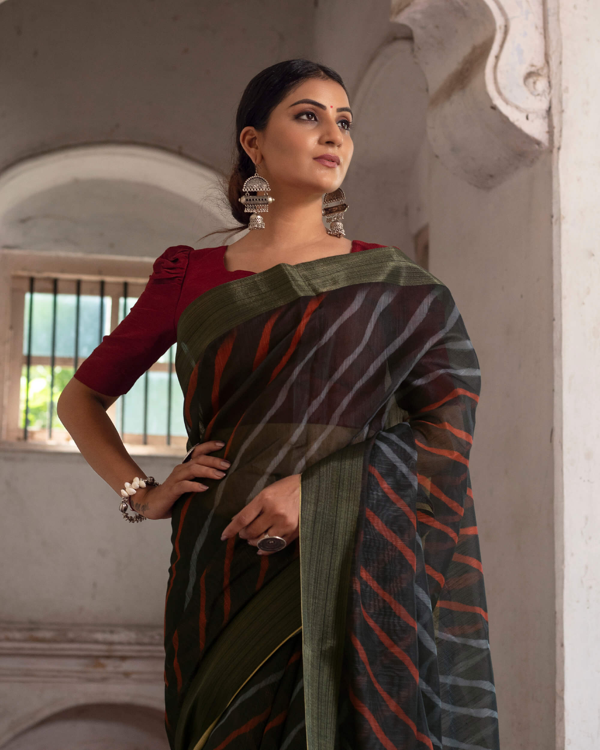 Black And Red Leheriya buy Pattern Digital Print Chanderi Saree With Zari Border.