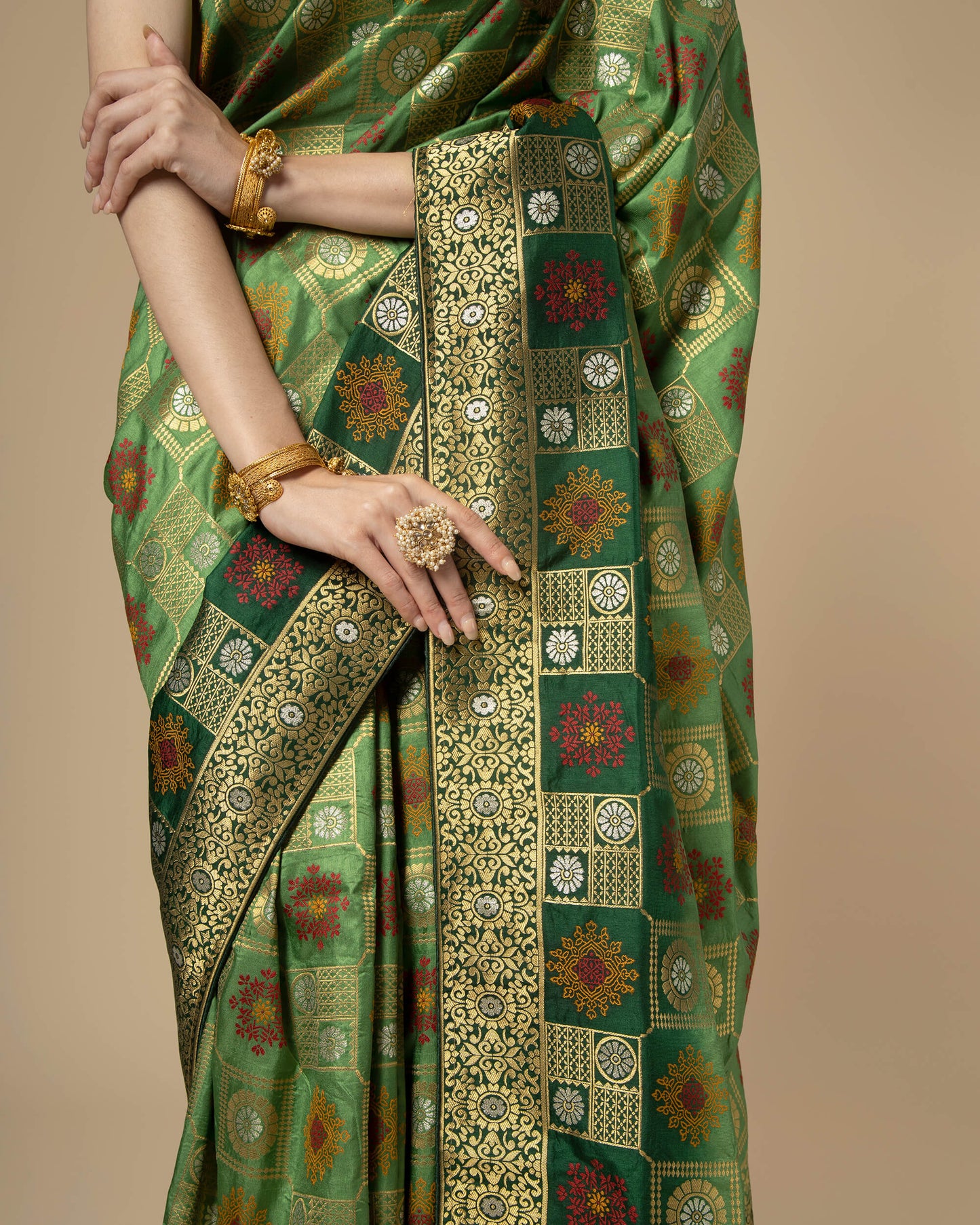 Mint Green Bandhani Ethnic Pallu Jacquard Work Exclusive Silk Saree