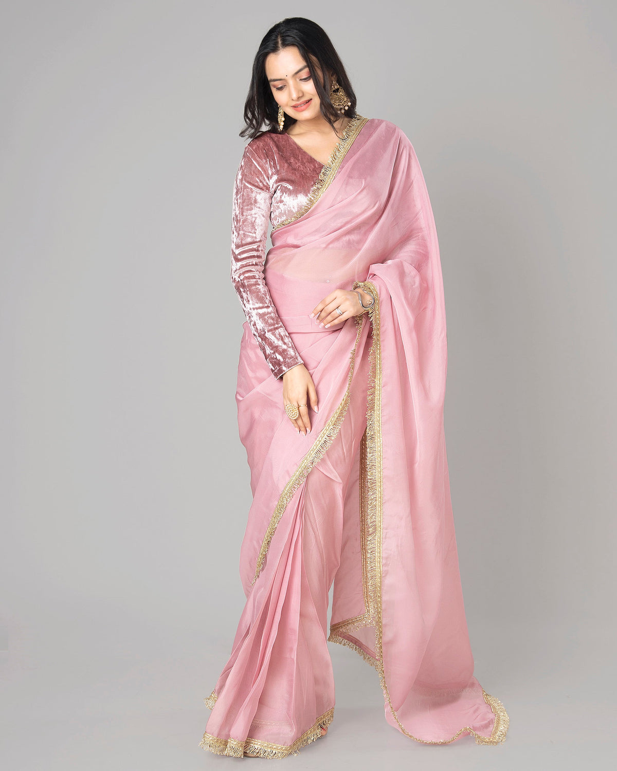 Lace-Trimmed Pure Organza Saree for Any Occasion
