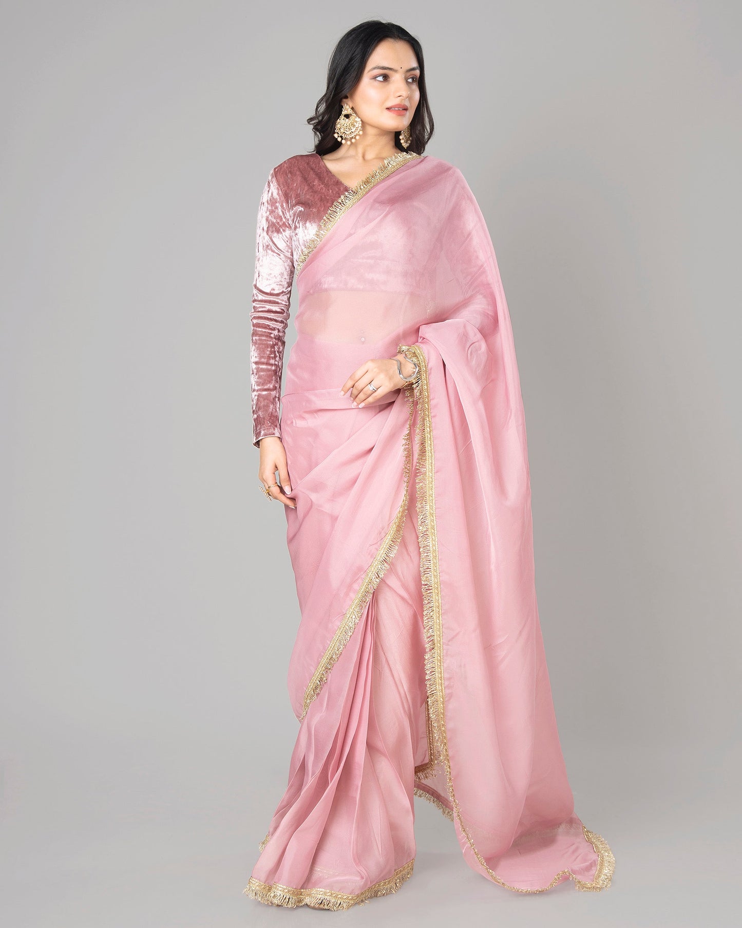 Lace-Trimmed Pure Organza Saree for Any Occasion