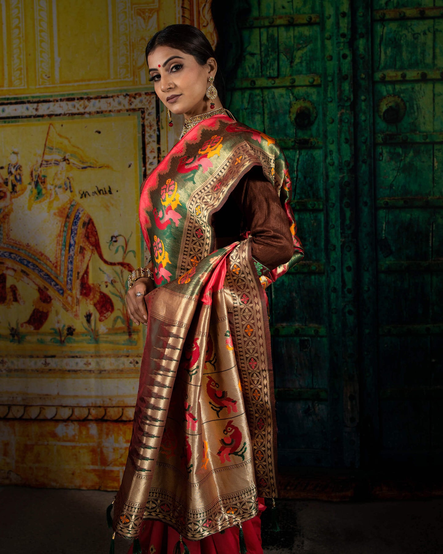 Rouge Pink And Army Green Booti Pattern Zari Jacquard Bordered Premium Banarasi Silk Saree With Blouse