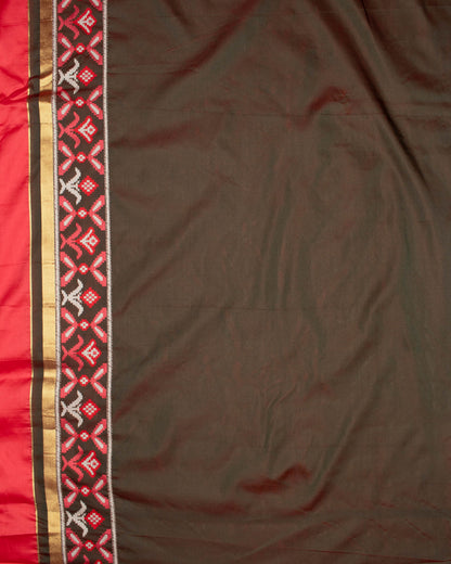 Rouge Pink And Green Patolaa Pattern Zari Jacquard Bordered Premium Banarasi Silk Saree With Blouse