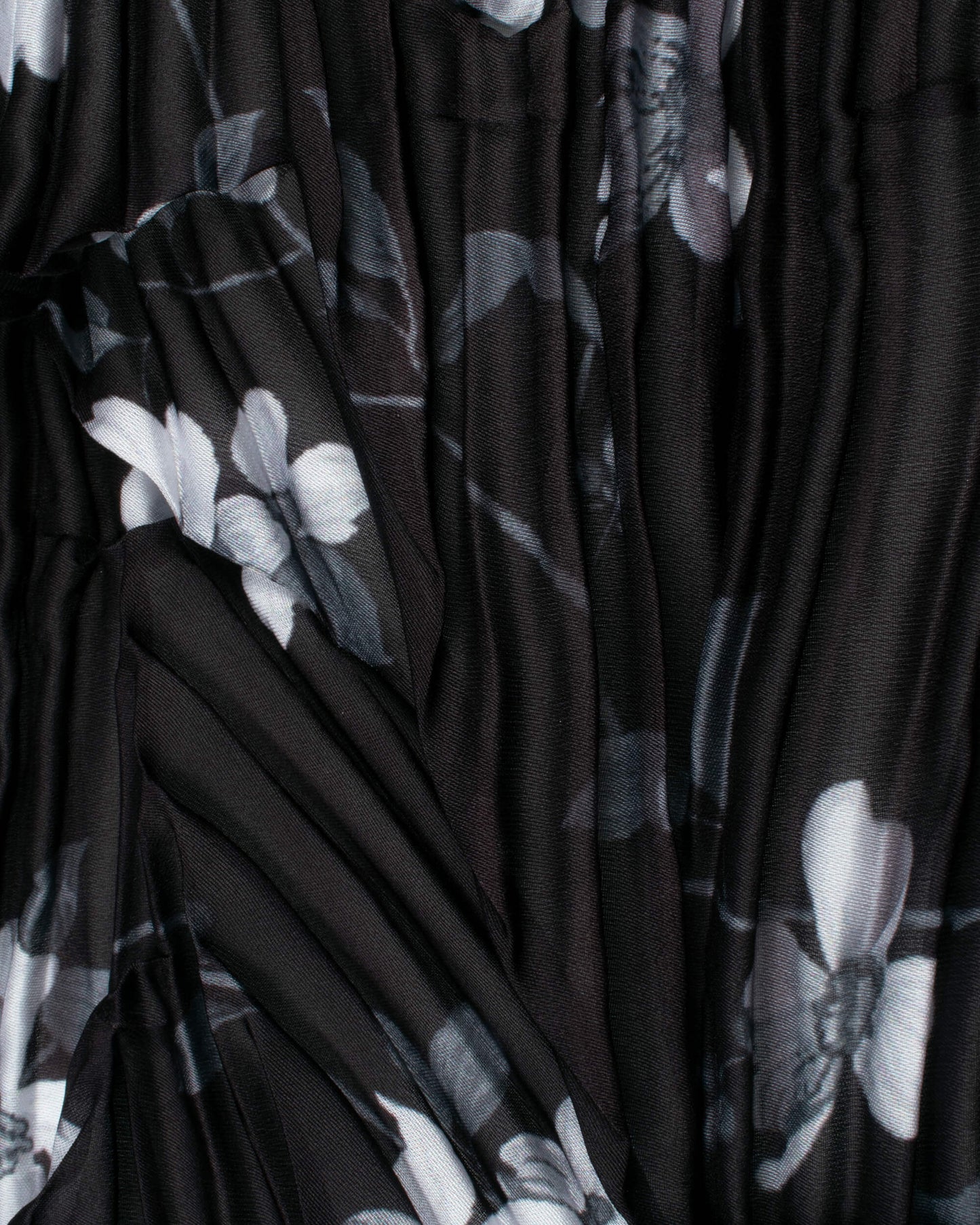 Black And White Floral Pattern Digital Print Georgette Satin Pleated Stole