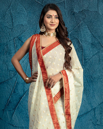 Off White Booti Pattern Zari Jacquard Banarasi Dyeable Chanderi Saree Zari Brocade Lace Border