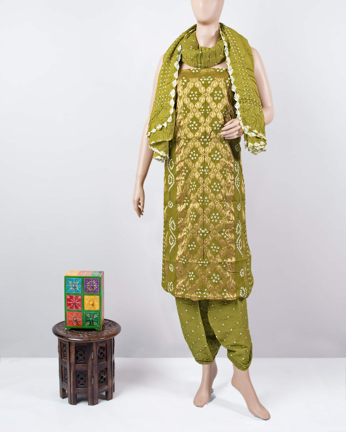 Avacado Green Kutchi Bandhani Unstitched Cotton Suit With Dupatta